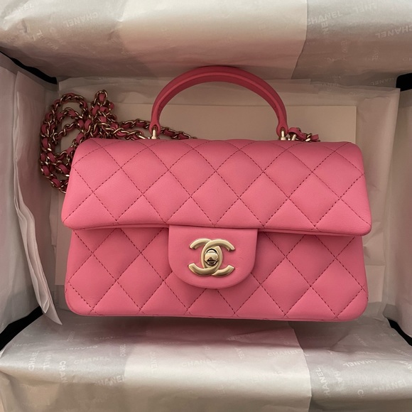 NWT 🩷 CHANEL 🩷 23P Pink Top Handle Mini with Light Gold Hardware - Picture 4 of 16